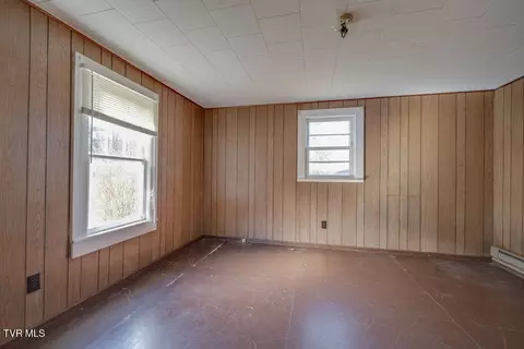 Bedroom - 270 Roberts Lane Erwin Tn 37650, Erwin, TN 37650 photo 6 of 8