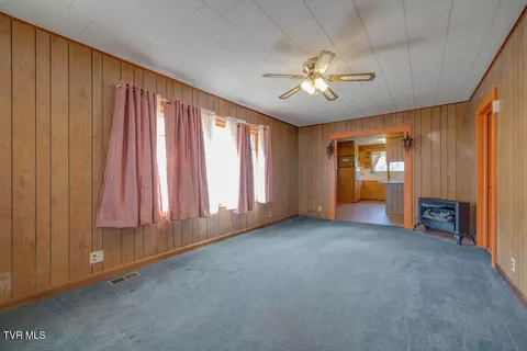 Living - 270 Roberts Lane Erwin Tn 37650, Erwin, TN 37650 photo 1 of 5