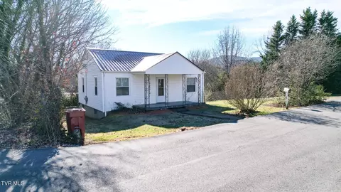 212 Young Street Johnson City Tn 37601, Johnson City, TN 37601