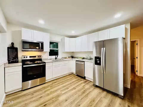 Kitchen - 610 Washington Street Erwin Tn 37650, Erwin, TN 37650 photo 1 of 1