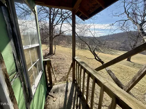 Exterior - 219 Ridge Road Eidson Tn 37731, Eidson, TN 37731 photo 19 of 26