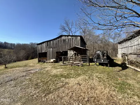 Exterior - 219 Ridge Road Eidson Tn 37731, Eidson, TN 37731 photo 10 of 26