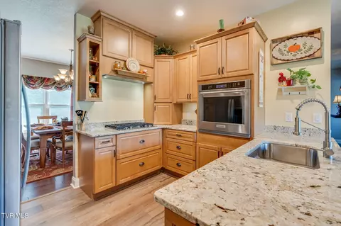 Kitchen - 399 Carson Creek Road Limestone Tn 37681, Limestone, TN 37681 photo 3 of 8