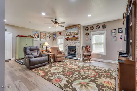 Living - 399 Carson Creek Road Limestone Tn 37681, Limestone, TN 37681 photo 5 of 5