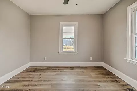 Bedroom - 206 E Central Bristol Tn 37620, Bristol, TN 37620 photo 6 of 7
