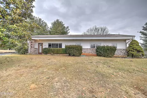 210 Farmstead Lane Bristol Va 24201, Bristol, VA 24201