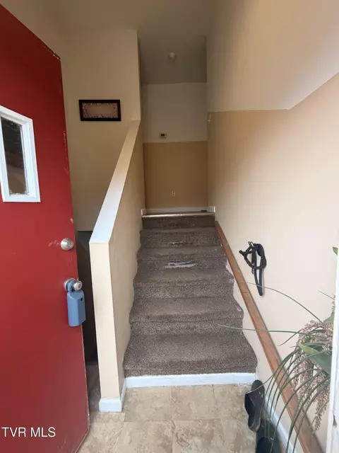 Entry Way - 2904 Highway 107 Chuckey Tn 37641, Chuckey, TN 37641 photo 1 of 1