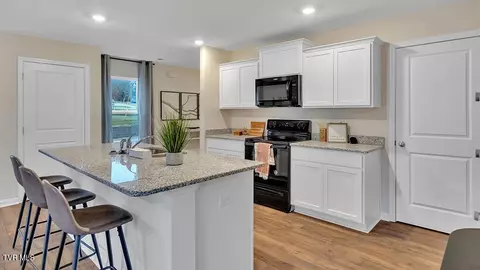 2101 Fox Meadows Circle Bluff City Tn 37618, Bluff City, TN 37618