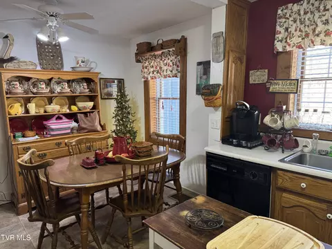 Dining - 9629 Meade Fork Road Pound Va 24279, Pound, VA 24279 photo 2 of 2