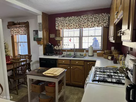 Kitchen - 9629 Meade Fork Road Pound Va 24279, Pound, VA 24279 photo 3 of 3