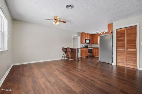 Living - 9370 Adwell Road Wise Va 24293, Wise, VA 24293 photo 1 of 4
