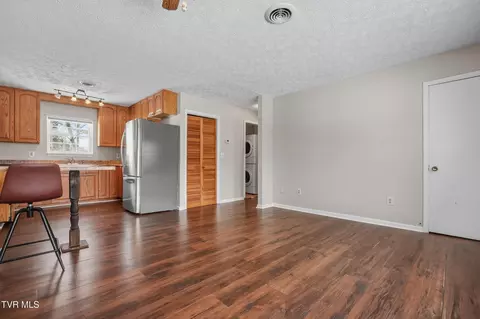 Living - 9370 Adwell Road Wise Va 24293, Wise, VA 24293 photo 3 of 4