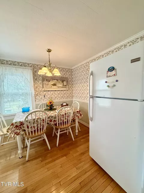 Dining - 720 E Front Street Coeburn Va 24230, Coeburn, VA 24230 photo 7 of 7