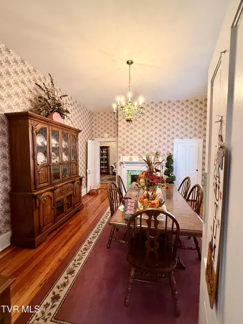 Dining - 720 E Front Street Coeburn Va 24230, Coeburn, VA 24230 photo 2 of 7