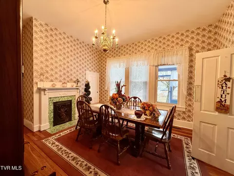 Dining - 720 E Front Street Coeburn Va 24230, Coeburn, VA 24230 photo 3 of 7