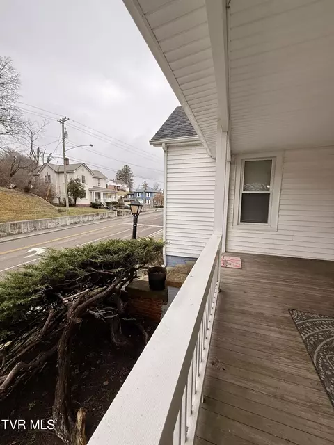 Exterior - 720 E Front Street Coeburn Va 24230, Coeburn, VA 24230 photo 14 of 19
