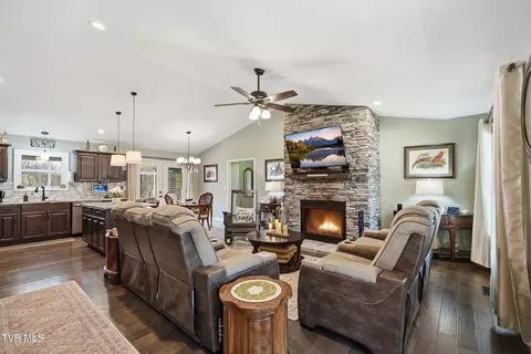 910 Kitchen Branch Road Greeneville Tn 37743, Greeneville, TN 37743
