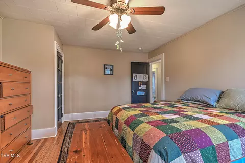 Bedroom - 722 Lawrence Avenue Bristol Va 24201, Bristol, VA 24201 photo 1 of 7