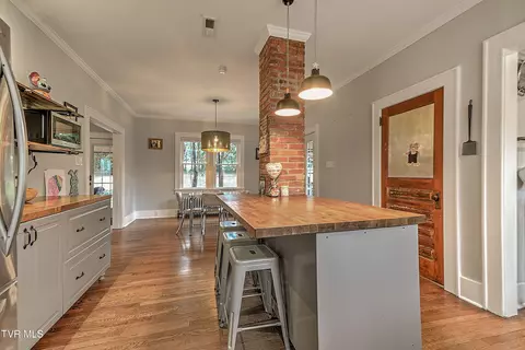 Kitchen - 722 Lawrence Avenue Bristol Va 24201, Bristol, VA 24201 photo 3 of 4