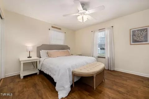 Bedroom - 605 Old Snapps Ferry Road Chuckey Tn 37641, Chuckey, TN 37641 photo 4 of 5