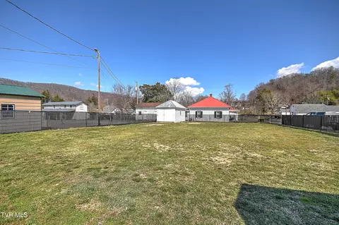 Exterior - 429 Love Street Erwin Tn 37650, Erwin, TN 37650 photo 5 of 7