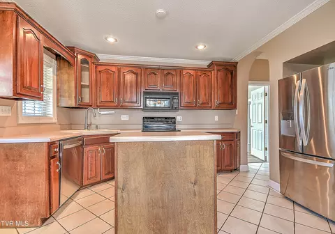 Kitchen - 429 Love Street Erwin Tn 37650, Erwin, TN 37650 photo 2 of 2