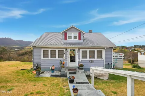 195 Red Oak Ridge Road Castlewood Va 24224, Castlewood, VA 24224