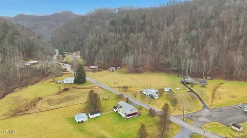 View/Area - 11413 Lyons Fork Coeburn Va 24230, Coeburn, VA 24230 photo 3 of 6