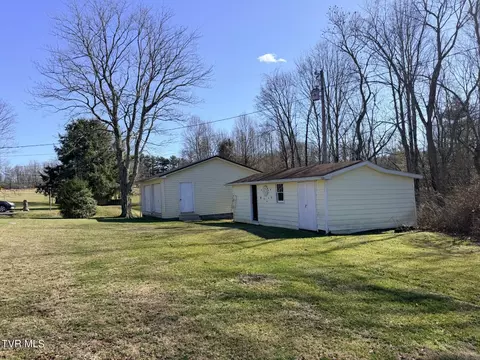 Exterior - 10132 Coeburn Mountain Road Wise Va 24293, Wise, VA 24293 photo 8 of 10
