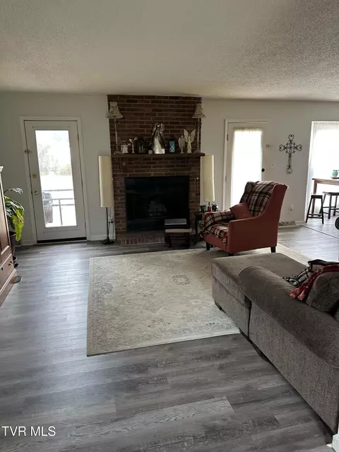 Living - 1012 Mountainview Road Erwin Tn 37650, Erwin, TN 37650 photo 2 of 3