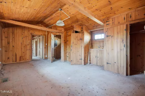 597 Cavern Road Bristol Tn 37620, Bristol, TN 37620 photo 5