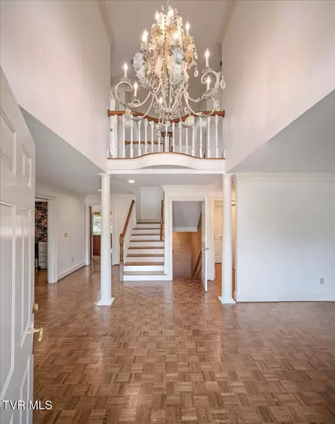 Entry Way - 121 Queensgate Bristol Tn 37620, Bristol, TN 37620 photo 1 of 2