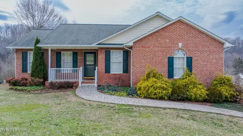137 Meadow Springs Lane Mount Carmel Tn 37645, Mount Carmel, TN 37645