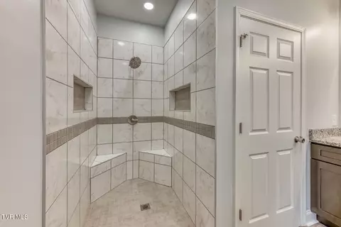 Bath - 1430 E Cedar Street Bristol Tn 37620, Bristol, TN 37620 photo 2 of 5