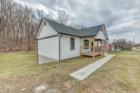 Exterior - 1430 E Cedar Street Bristol Tn 37620, Bristol, TN 37620 photo 2 of 8