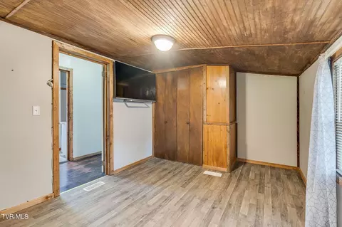 Bedroom - 121 Coleman Road Hampton Tn 37658, Hampton, TN 37658 photo 3 of 3