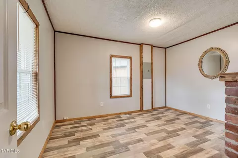Living - 121 Coleman Road Hampton Tn 37658, Hampton, TN 37658 photo 4 of 4