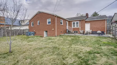 Exterior - 235 S Mohawk Drive Erwin Tn 37650, Erwin, TN 37650 photo 1 of 4