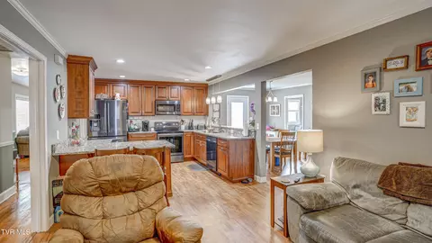 Kitchen - 235 S Mohawk Drive Erwin Tn 37650, Erwin, TN 37650 photo 5 of 5