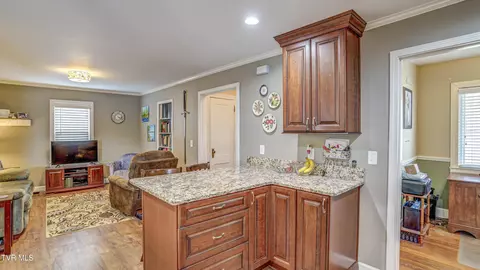 Kitchen - 235 S Mohawk Drive Erwin Tn 37650, Erwin, TN 37650 photo 4 of 5