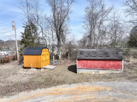 Exterior - 119 Mccartt Loop Chuckey Tn 37641, Chuckey, TN 37641 photo 6 of 10