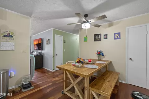 Dining - 119 Mccartt Loop Chuckey Tn 37641, Chuckey, TN 37641 photo 3 of 3