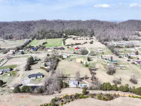 View/Area - 119 Mccartt Loop Chuckey Tn 37641, Chuckey, TN 37641 photo 9 of 11