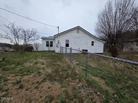 Exterior - 421 Juniper Street Greeneville Tn 37745, Greeneville, TN 37745 photo 2 of 5