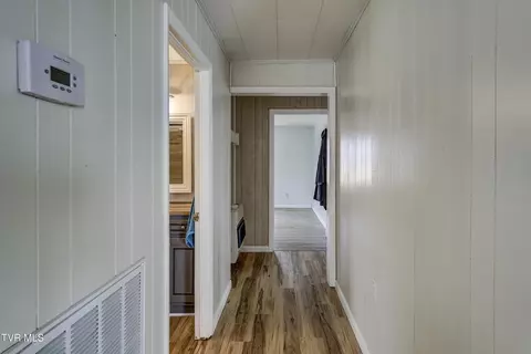 Entry Way - 121 Smith Avenue Erwin Tn 37650, Erwin, TN 37650 photo 2 of 3