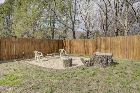 Exterior - 121 Smith Avenue Erwin Tn 37650, Erwin, TN 37650 photo 4 of 11