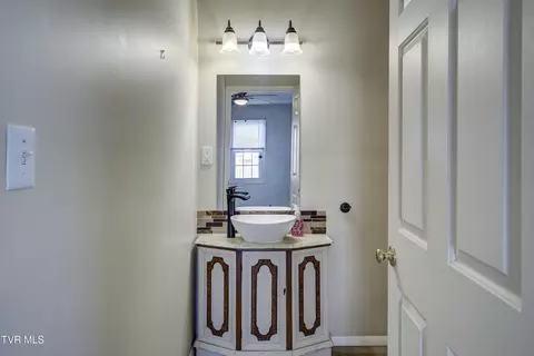 Bath - 121 Smith Avenue Erwin Tn 37650, Erwin, TN 37650 photo 4 of 4