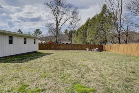 Exterior - 121 Smith Avenue Erwin Tn 37650, Erwin, TN 37650 photo 3 of 11