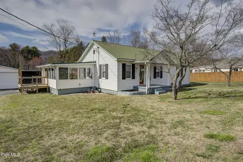 Exterior - 121 Smith Avenue Erwin Tn 37650, Erwin, TN 37650 photo 10 of 11