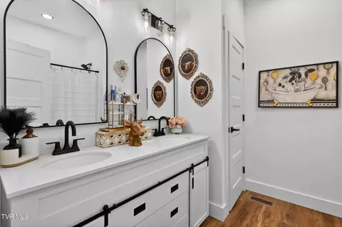 Bath - 1610 E Millard Street Johnson City Tn 37601, Johnson City, TN 37601 photo 1 of 2